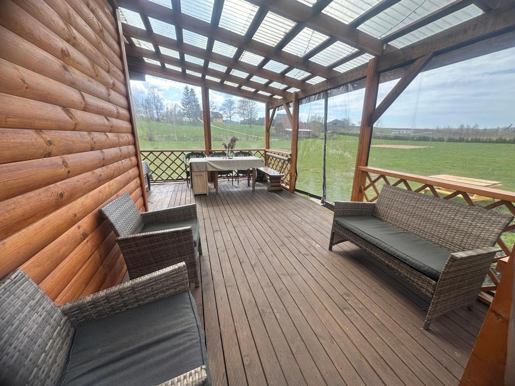 Hotel Kundzini Bīriņi Exteriér fotografie