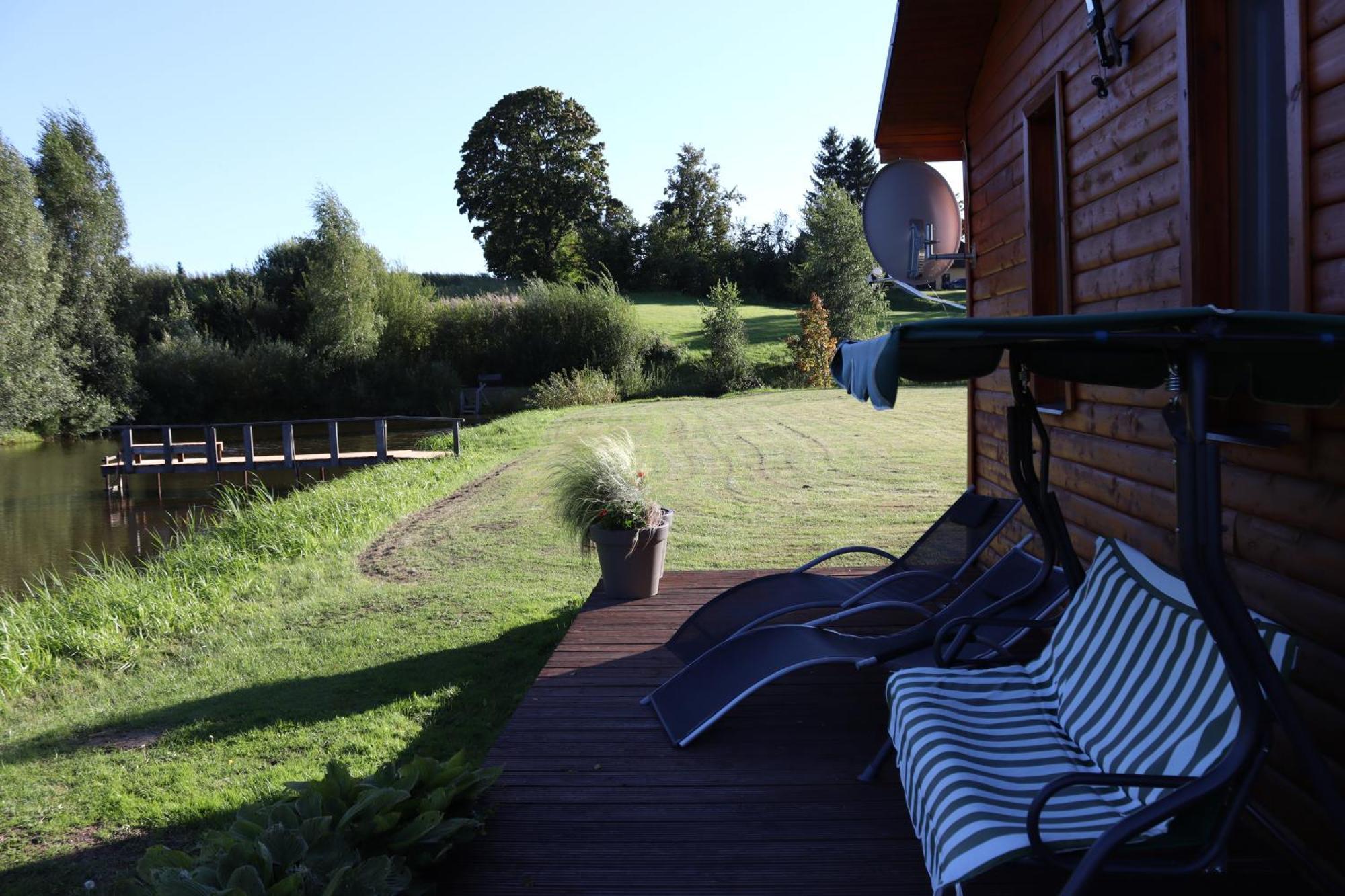 Hotel Kundzini Bīriņi Exteriér fotografie