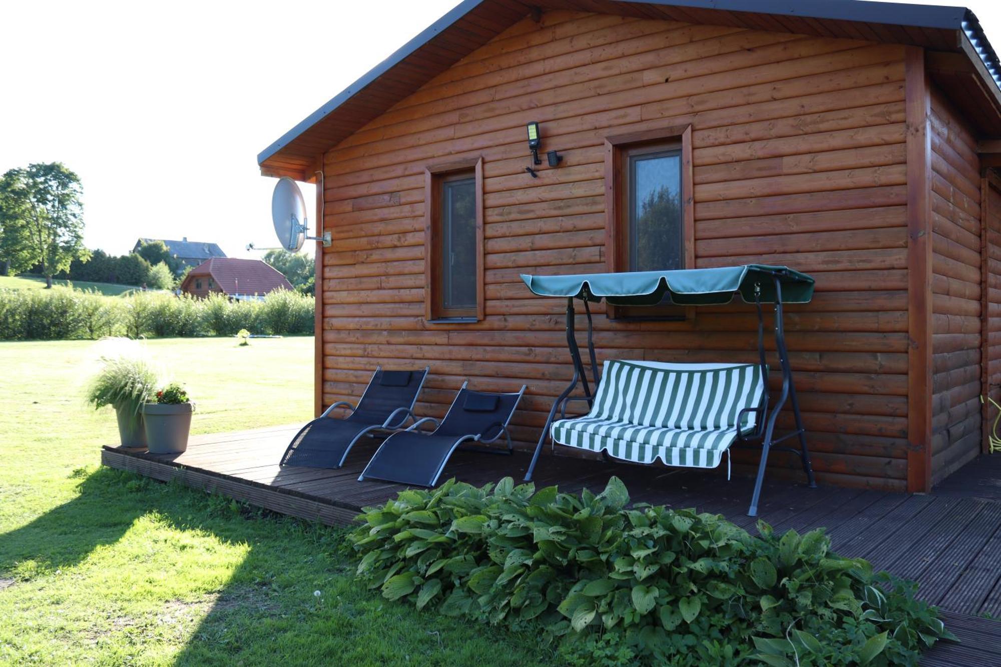 Hotel Kundzini Bīriņi Exteriér fotografie