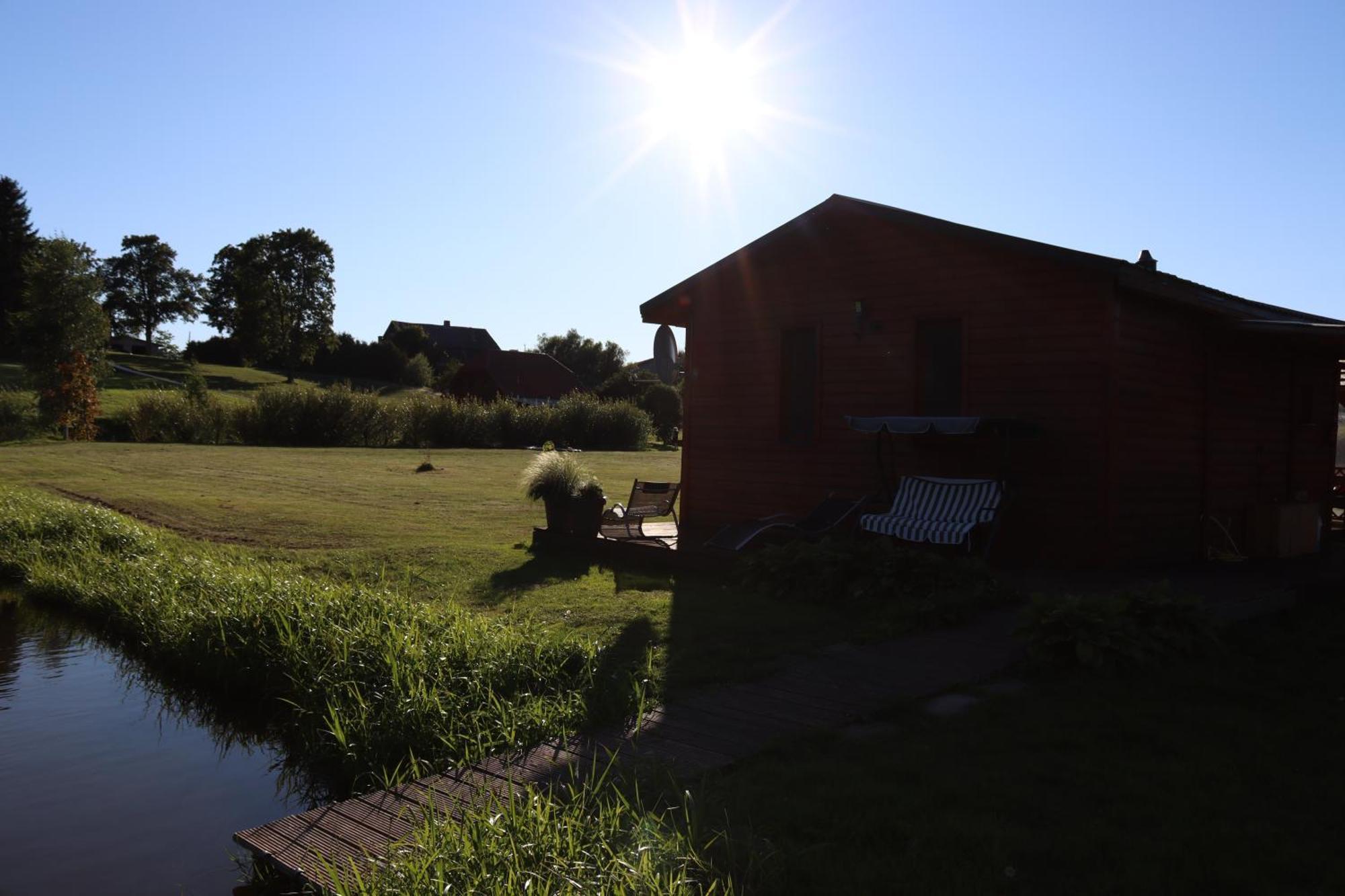 Hotel Kundzini Bīriņi Exteriér fotografie